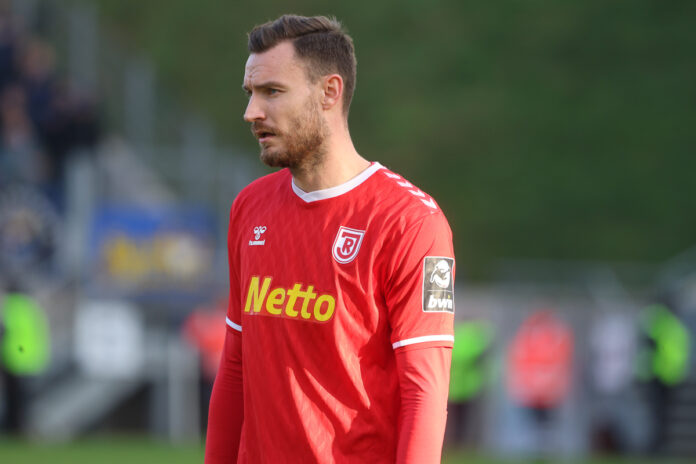 04 - Florian Ballas - SSV Jahn Regensburg