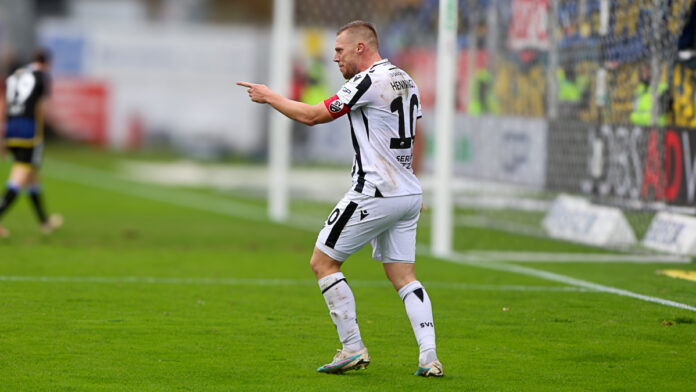 10 - Rouven Hennings - SV Sandhausen