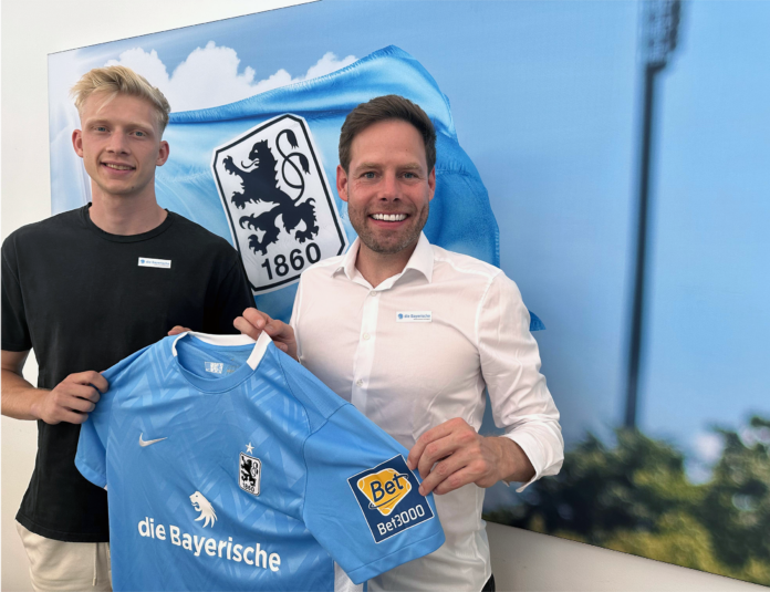 Raphael Schifferl und Sportdirektor Christian Werner - Foto: TSV 1860 München